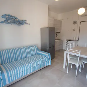 Bilocale Nuovo Con Vista Mare E Posto Auto Varazze